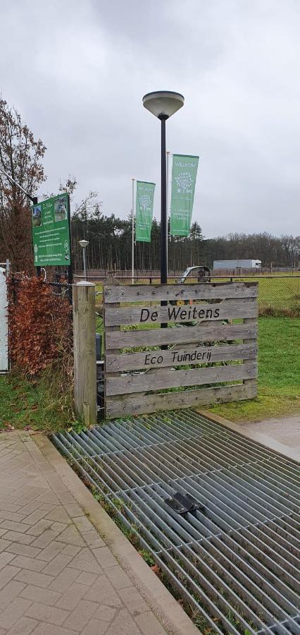 De Weitens cabanas verhuur Valkenswaard Buitenkant foto